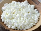 تكتلات اللبن القاطع 