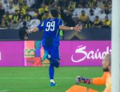 مهاجم ماتشيدا يحتفل بالهدف في اتحاد جدة