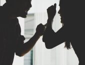 خطوات ذكية للتعامل مع الزوج كثير الشكوى دون توتر