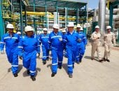 لمهندس كريم بدوي وزير البترول أثناء الجولة