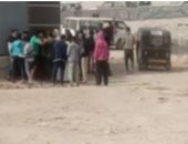 المتهمون عقب ضبطهم