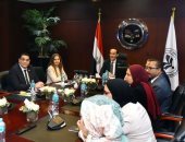 خلال الاجتماع 