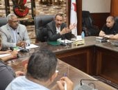 محافظ سوهاج يناقش استعدادات المرحلة الثانية والثالثة من حياة كريمة