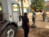 تطهير شبكات الصرف بأسوان