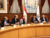 تسليم 43 عقدًا لمصانع وورش "شق الثعبان" الصناعية ل​دعم قلاع الرخام والجرانيت