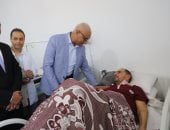 محافظ شمال سيناء يطمئن على المرضى