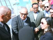 محافظ البحيرة خلال تفقدها مستشفى كفر الدوار 