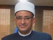 الشيخ عبد اللطيف حسن طلحة رئيس الإدارة المركزية للمنطقة