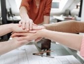  أبراج تجيد التعاون مع المقربين