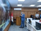 محافظ الإسكندرية يتابع من داخل غرفة العمليات الرئيسية تداعيات انهيار العقار