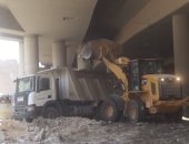 رفع مخلفات رتش من نفق المنشية بحى الهرم