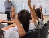 تلاميذ فى مدرسة 