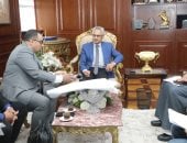 مساعد وزير الأوقاف للشئون الهندسية يلتقي محافظ بني سويف