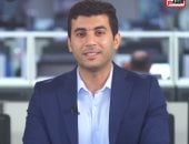 المذيع والصحفي محمود طولان خلال تغطية تليفزيون اليوم السابع 