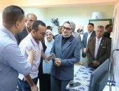 محافظ الوادي الجديد تتابع أعمال القافلة الطبية المجانية بمستشفى بلاط المركزي