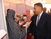 محافظ القليوبية يفتتح معرضين لتوفير السلع الغذائية بطوخ وشبرا الخيمة