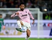 دوجلاس لويز لاعب وسط يوفنتوس