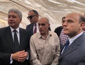 وزير الآثار ومحافظ الغربية ومكتشف تمثال رمسيس الثانى