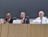 نقيب الأطباء محذراً من التوسع بكليات القطاع الطبى: تهدد مستقبل المهنة والمرضى