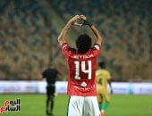 حسين الشحات يحتفل بالهدف