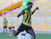 إدريسا تيام لاعب الفريق الأول لكرة القدم بنادي المقاولون العرب