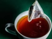 أكياس الشاى البلاستيك تطلق آلاف الجسيمات الدقيقة الضارة بصحتك