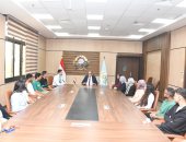 رئيس جامعة الإسماعيلية الجديدة الأهلية يلتقي أبطال الجامعة