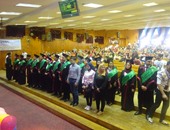 خريجى الجامعات 