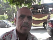 بالفيديو..مواطن:"مش عارفين نمشى فى الشارع بسبب إشغالات الباعة"