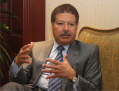 أحمد زويل يهدى مصر «مؤسسة زويل العالمية»