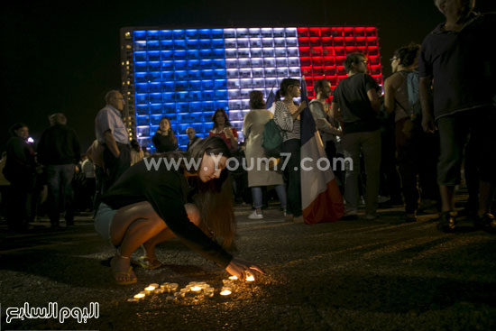 مبانى العالم تُضاء