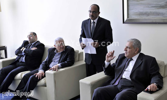 	رئيس الوزراء وعدد من المسئولين للترتيب لزيارة شرم الشيخ