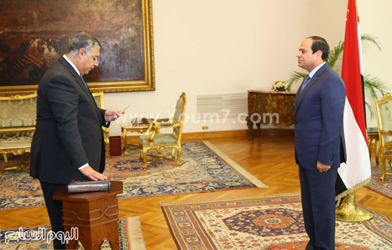 رئيس جهاز المخابرات العامة خالد فوزى يؤدى القسم أمام الرئيس 