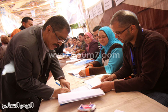  المرشح ضياء رشوان يسجل اسمه فى كشوف عمومية الصحفيين