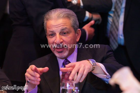 السفير السعودى احمد القطان اثناء حضوره حفل توزيع حوائز على امين ومصطفى امين