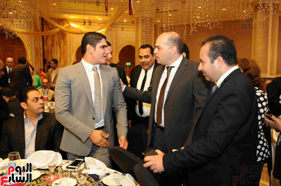 رجل الأعمال أحمد أبو هشيمة ورجل الأعمال عمر مغاورى خلال سحور مبادرة شباب من أجل مصر