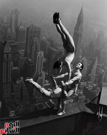 رقصة بهلوانية على رأس مبنى إمباير ستيت 1934