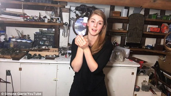 مبتكرة المنبه  -اليوم السابع -11 -2015