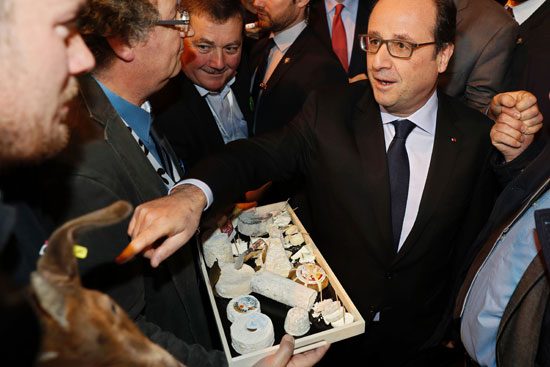 1 (6)هولاند فرنسا اخبار العالم اخبار فرنسا اخبار العالم اليوم  باريس المعرض الزراعى