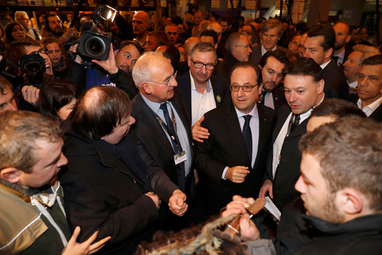 1 (12)هولاند فرنسا اخبار العالم اخبار فرنسا اخبار العالم اليوم  باريس المعرض الزراعى