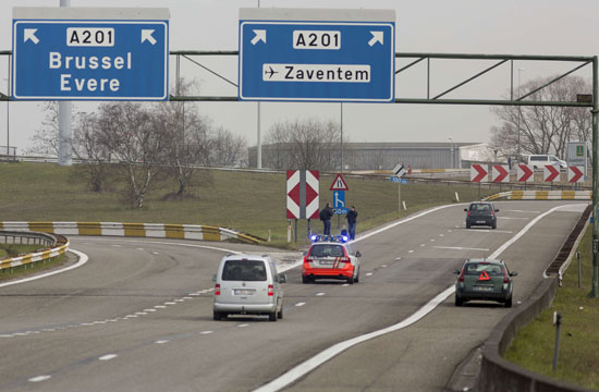 11 (8)  انفجيرات بروكسل  انفجار مطار بروكسل مطار بروكسل 