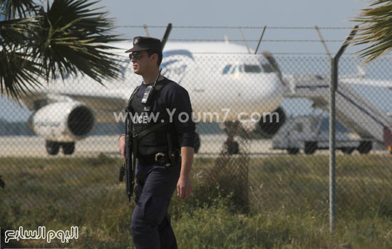 طائرة مصر للطيران  المختطفة،الطائرة المختطفة، مصر للطيران ، قبرص ، مطار برج العرب (2)