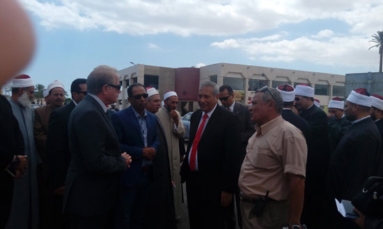 وزير الاوقاف يتفقد مسجد الصحابة بشرم الشيخ (1)