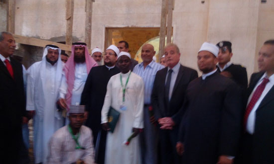 وزير الاوقاف يتفقد مسجد الصحابة بشرم الشيخ (2)
