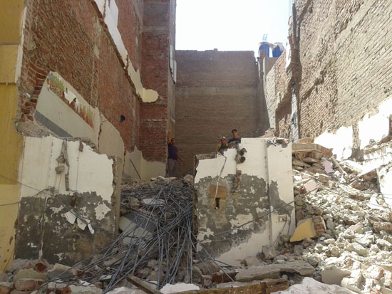 ازالة المبانى الآيلة للسقوط بفوه بكفر الشيخ (12)