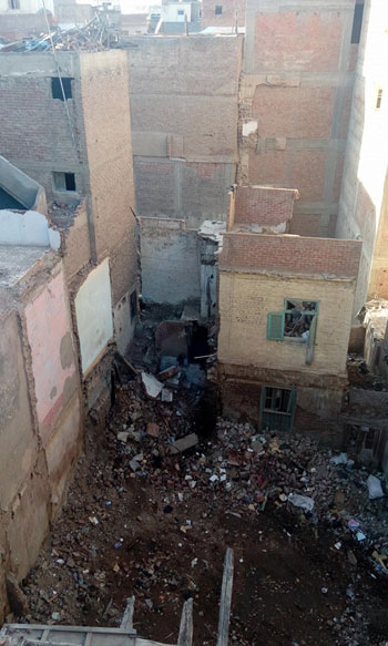 ازالة المبانى الآيلة للسقوط بفوه بكفر الشيخ (5)
