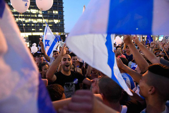 الموت للعرب مظاهرة إسرائيلية تطالب بالإفراج عن جندى قتل فلسطينيا (2)