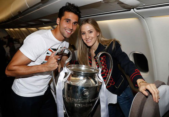 زوجات-نجوم-ريال-مدريد-(12) ريال مدريد