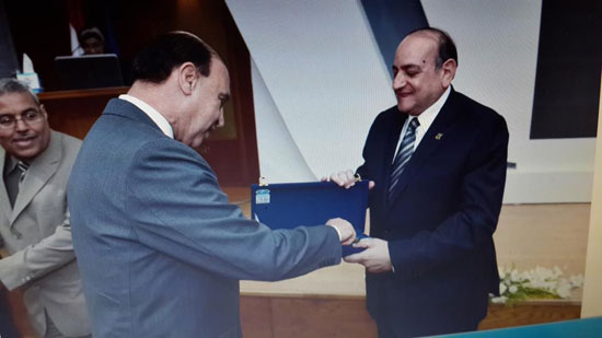 مميش-يكرم-عميد-طب-القناة-الأسبق-(2)