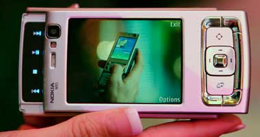 فوجيستو تعد جهازا لالتقاط فيديوهات ثلاثية الأبعاد من الهواتف الذكية
